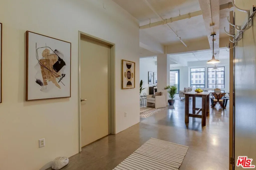 849 S Broadway 610, Los Angeles, California 90014 home-pic-21